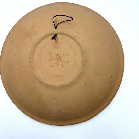 Tbilisi, Georgia Collectors Clay Plate 8" with raised design RARE - Picture 9 of 9